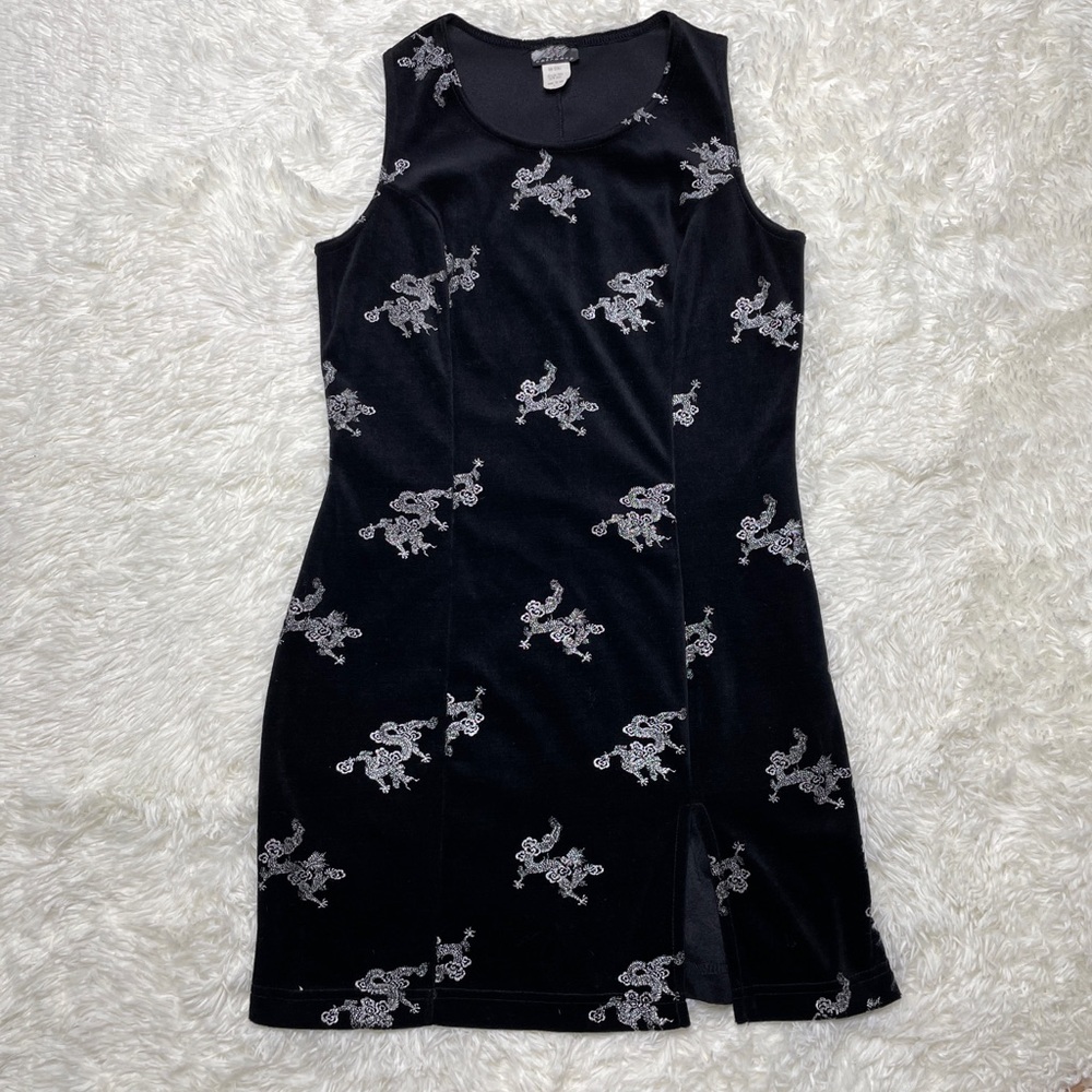 Super cute vintage dragon all over print dress  • large